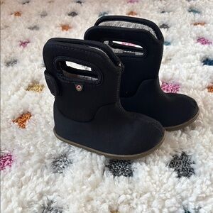 Kids Bogs Black Boots size 8